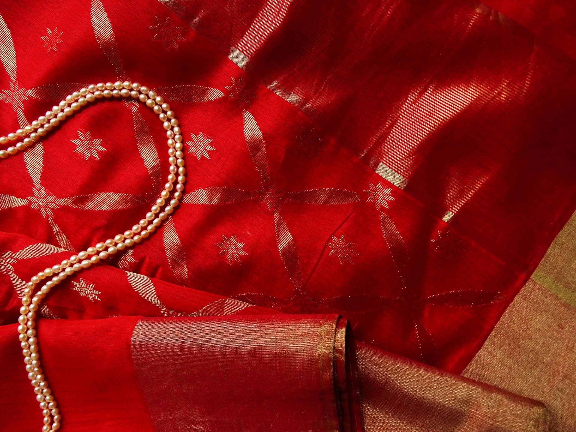 Red saree - Saree in Pune